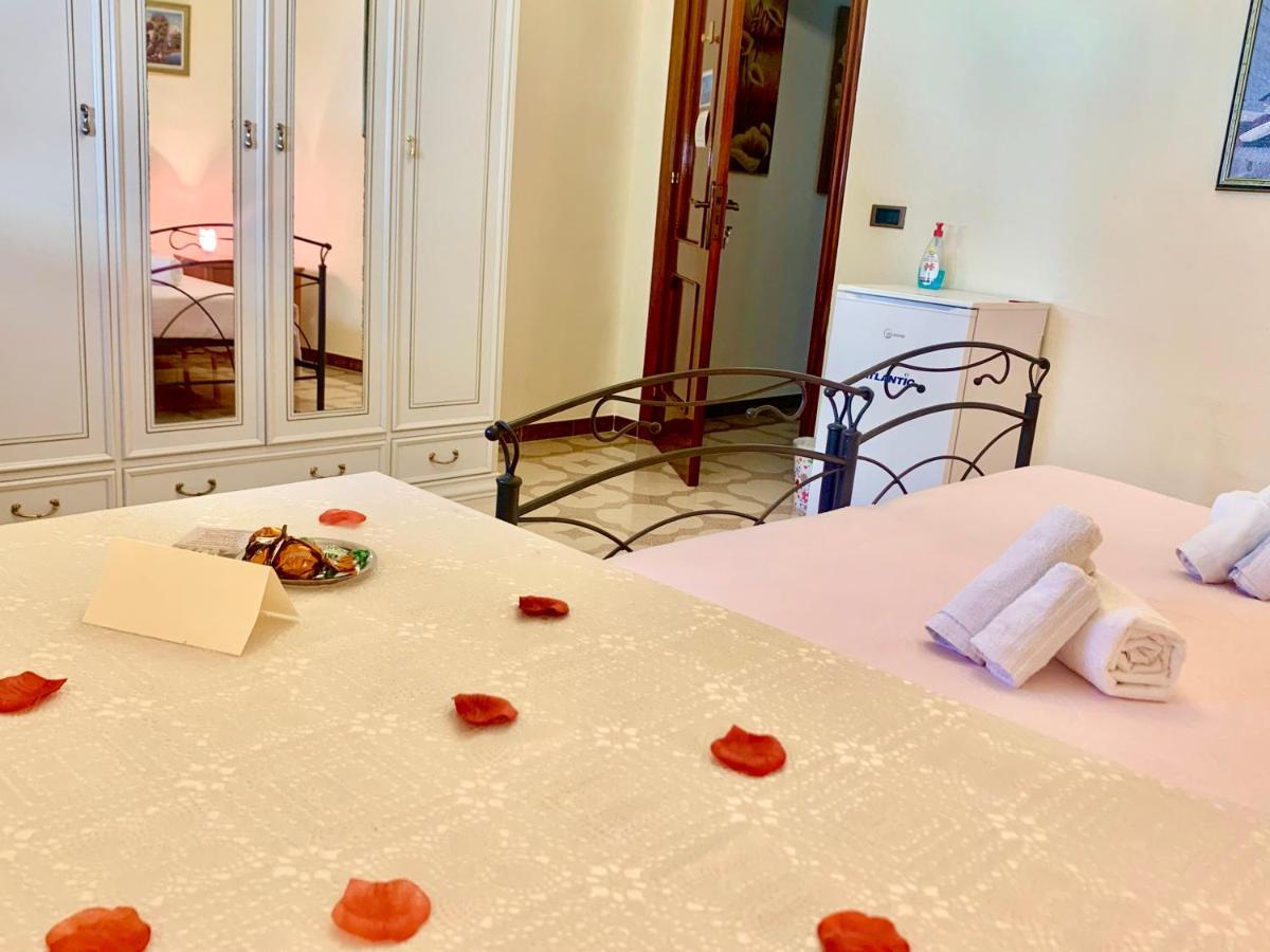 Bed & Breakfast Acquamarina Castro  Eksteriør billede